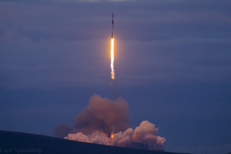 The+launch+of+the+%E2%80%9CRoadster%E2%80%9D+proved++successful+even+though+Musk+had+doubts.+This+may+pave+the+way+for+future+Mars+exploration.