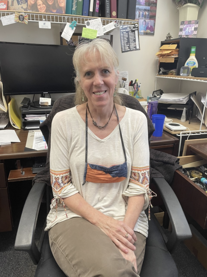 Counselor Randy Norris retires, gets ready to embrace her future